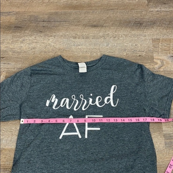 Grey Married AF Tshirt Medium - Picture 8 of 10